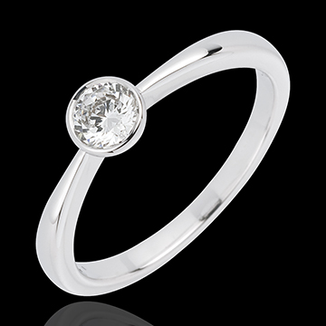 White Gold Doll Solitaire