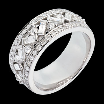 white_gold_large_diamond_ring