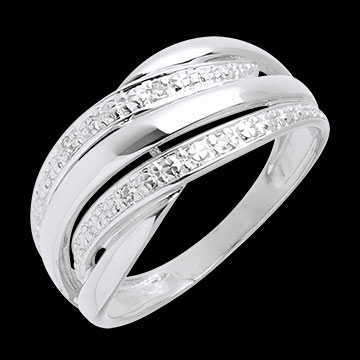 white_gold_diamond_ring